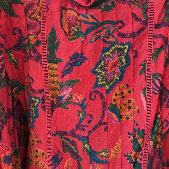 FARM Rio Red Floral Patchwork Button-Front Blouse - Picture 5 of 7